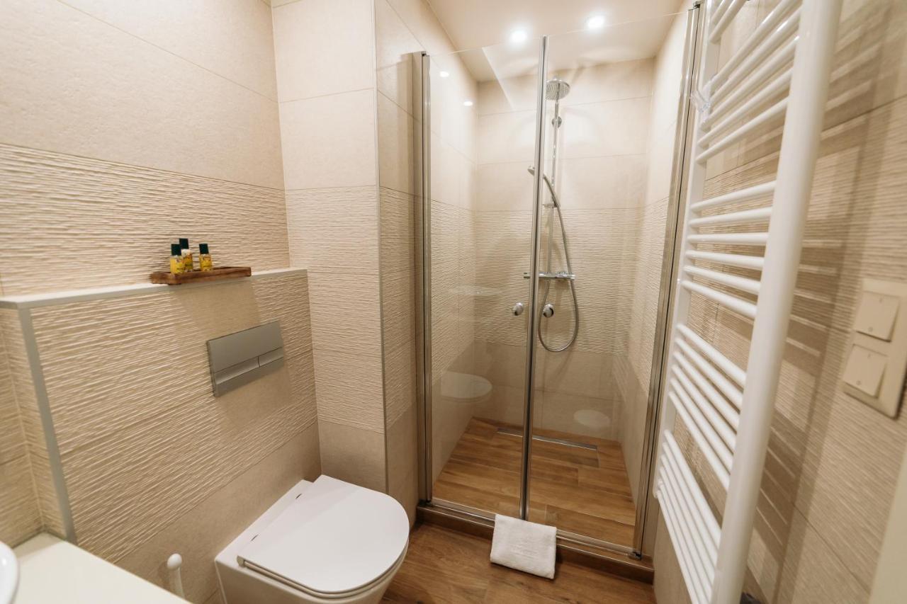 Labashaz Debrecen Bed & Breakfast Luaran gambar