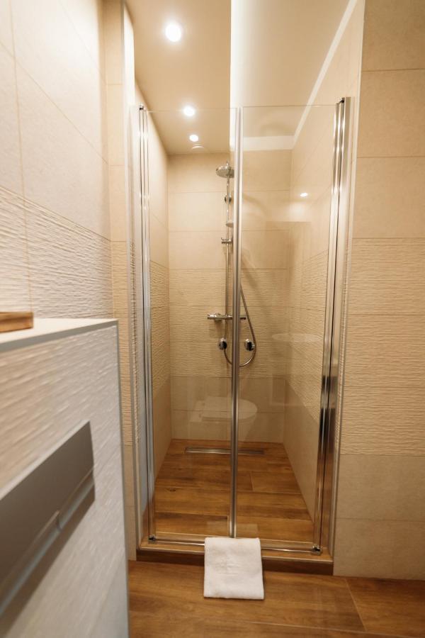 Labashaz Debrecen Bed & Breakfast Luaran gambar