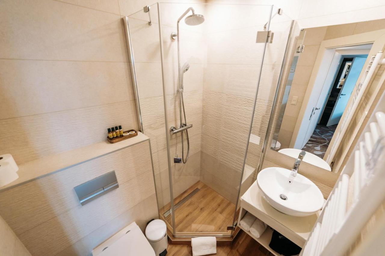 Labashaz Debrecen Bed & Breakfast Luaran gambar